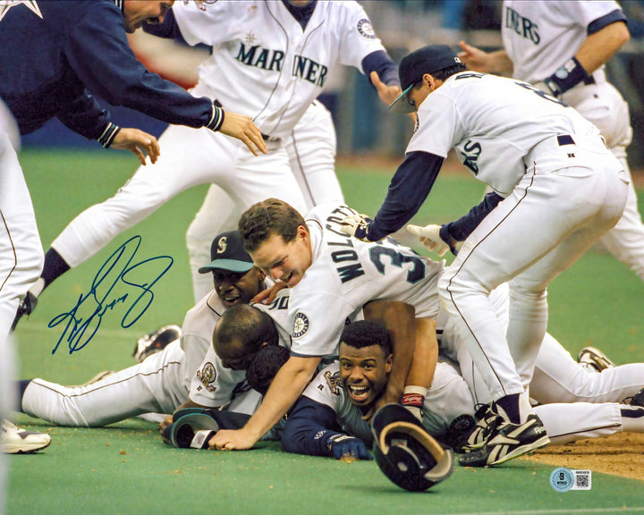Ken Griffey Jr. Signed 16x20 Photo Mariners "The Dogpile" Beckett Witness