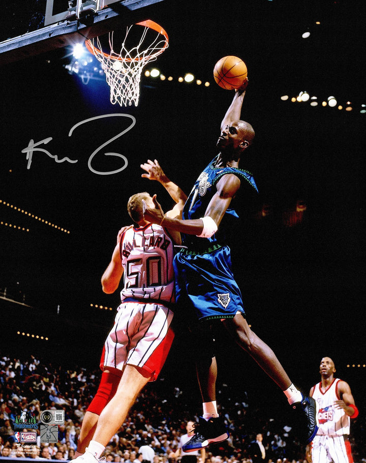 Kevin Garnett Signed 16x20 Photo Minnesota Timberwolves Beckett BAS Witness