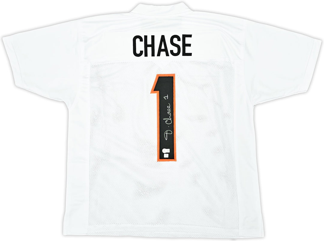 Cincinnati Bengals Ja'Marr Chase Signed White Jersey Beckett Wit