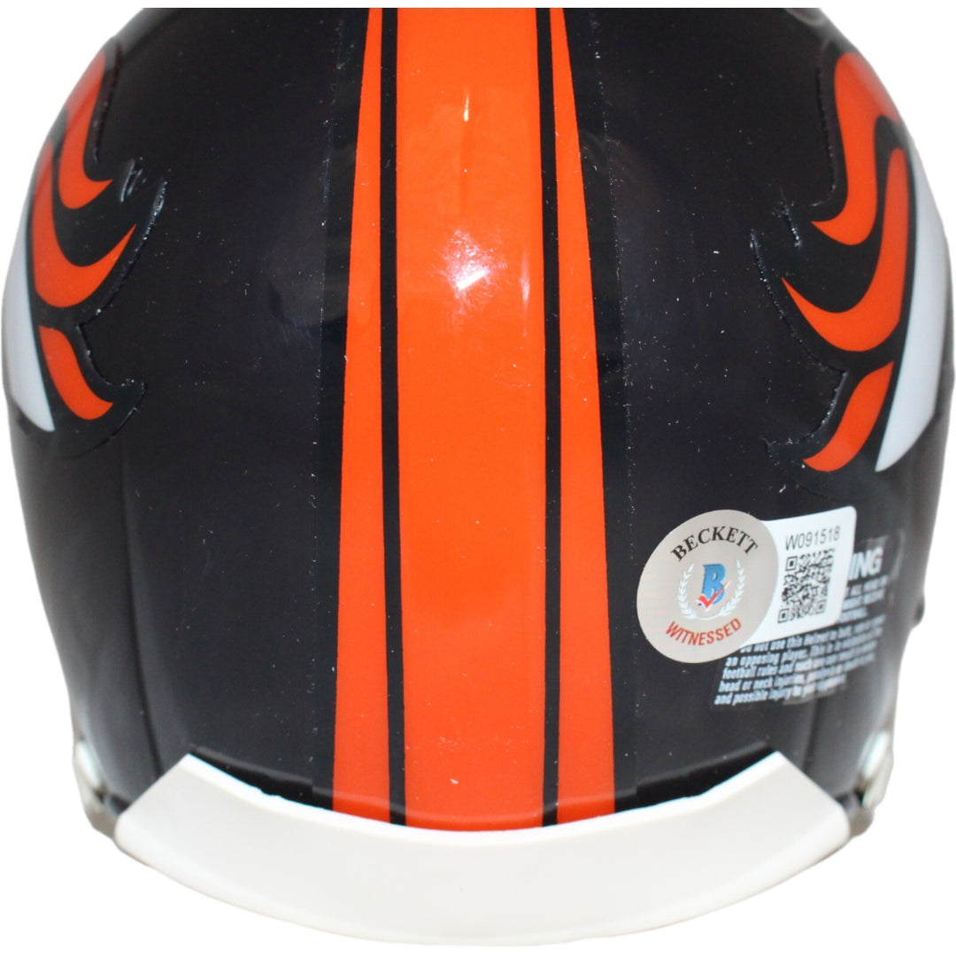 Terrell Davis Signed Denver Broncos VSR4 HOF Mini Helmet Beckett 42238