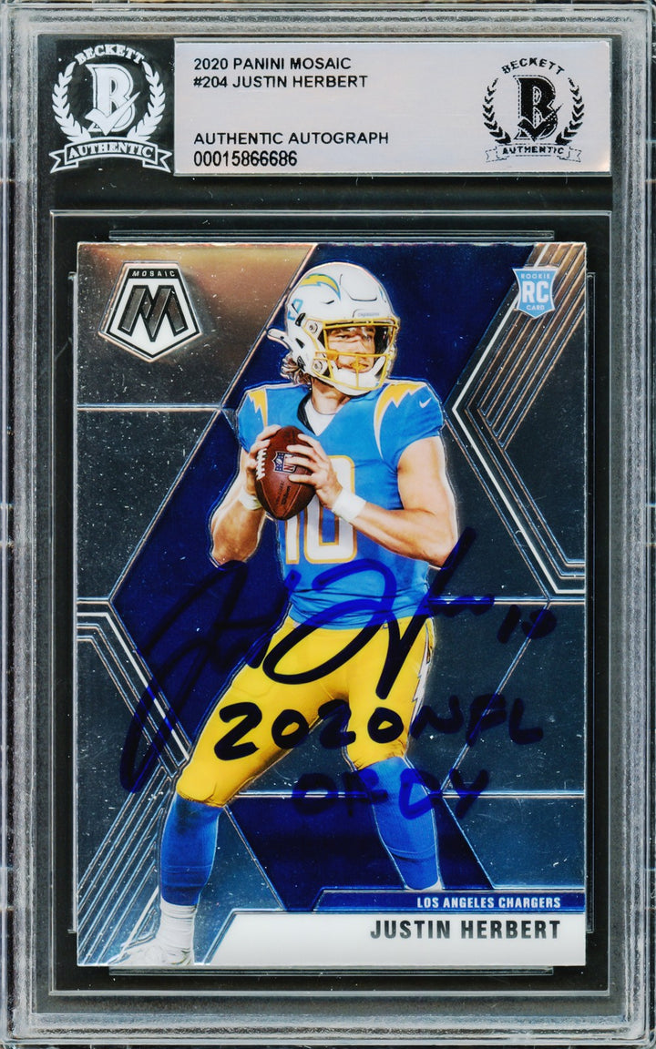 Justin Herbert Signed 2020 Panini Mosaic RC #204 Los Angeles Chargers Beckett