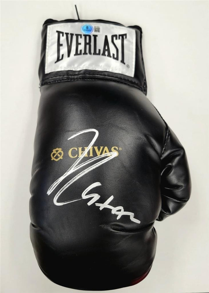 Julio Cesar Chavez signed Black Everlast Boxing Glove autograph (A)~ Beckett BAS