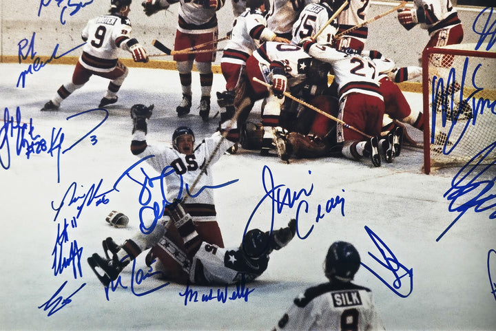 1980 Team USA Miracle on Ice Signed Framed 16x20 Photo With 19 Sigs BAS Witness