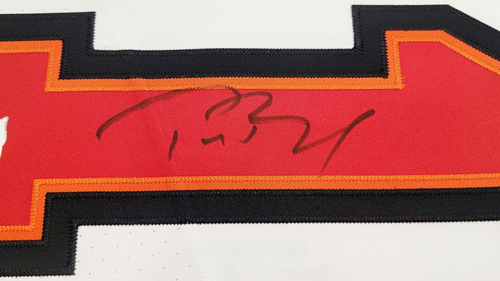 Buccaneers Tom Brady Signed White Nike Elite Jersey Size 44 Fanatics Holo