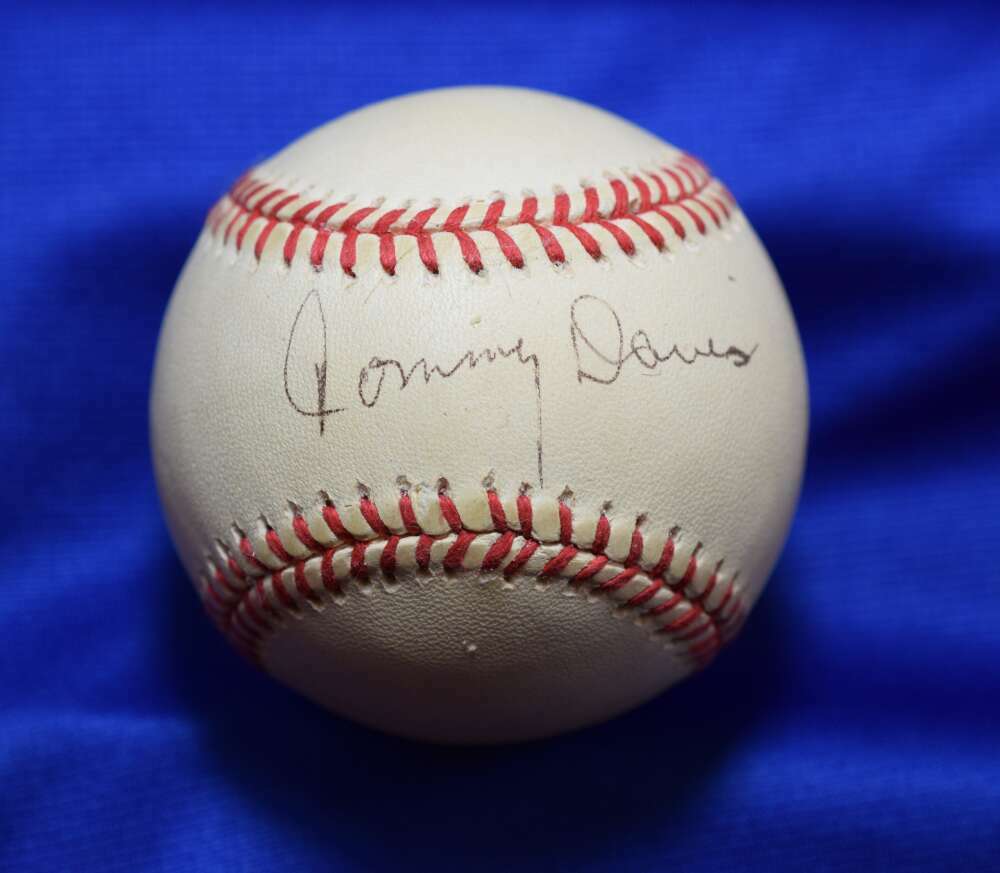 Tommy Davis PSA DNA Cert Autograph National League ONL Hand Signed Baseball
