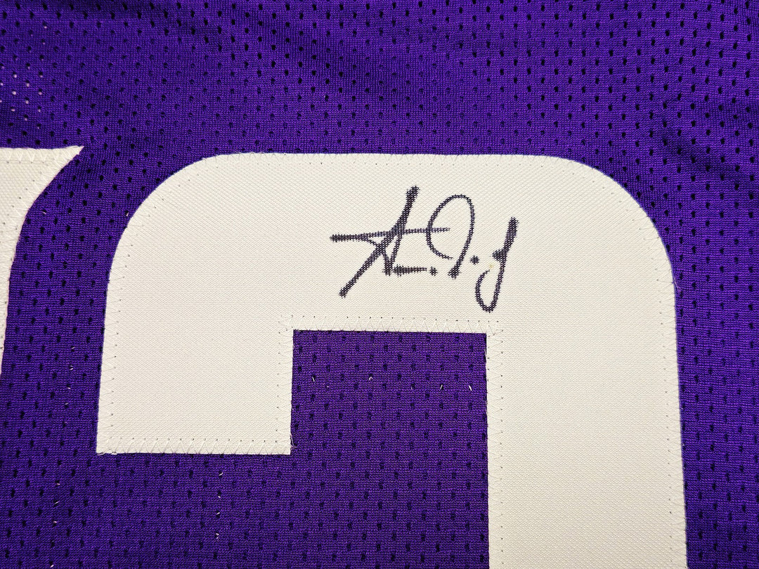 Minnesota Vikings Aaron Jones Signed Purple Jersey Beckett Witness