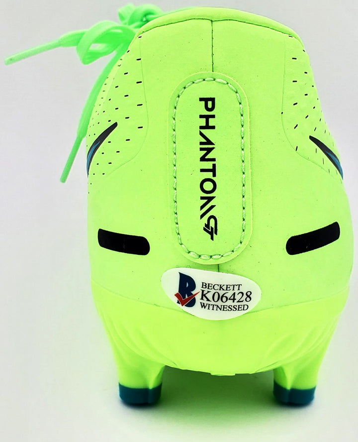 Mason Mount Signed Green Nike Phantom Cleat Shoe Chelsea F.C. Size 10 Beckett