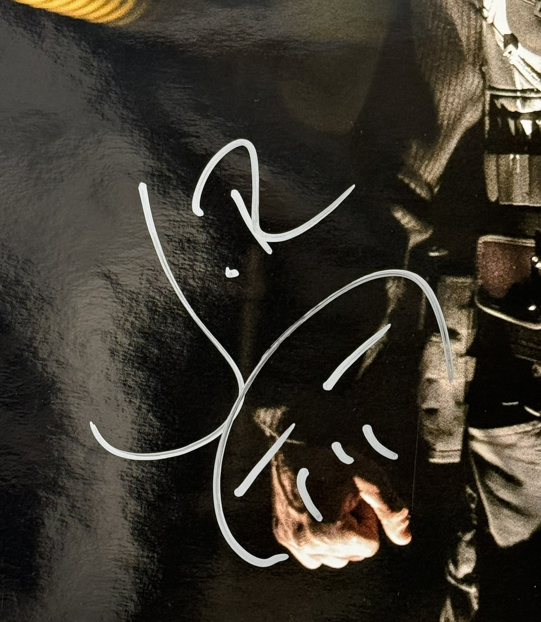 Jon Bernthal Autographed/Signed Punisher 11x14 Photo Beckett Witness 54771