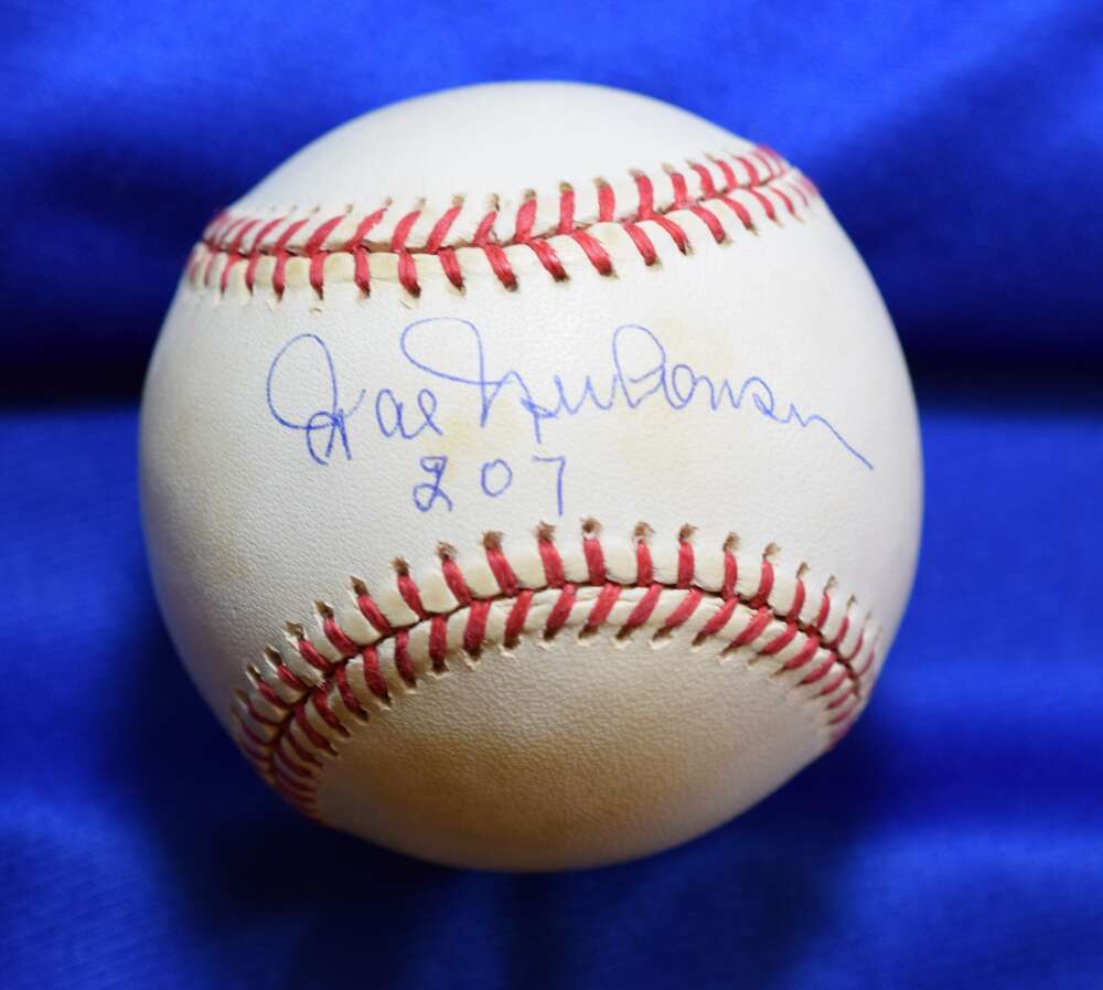 Hal Newhouser 207 Beckett BAS Autograph American League Signed Baseball