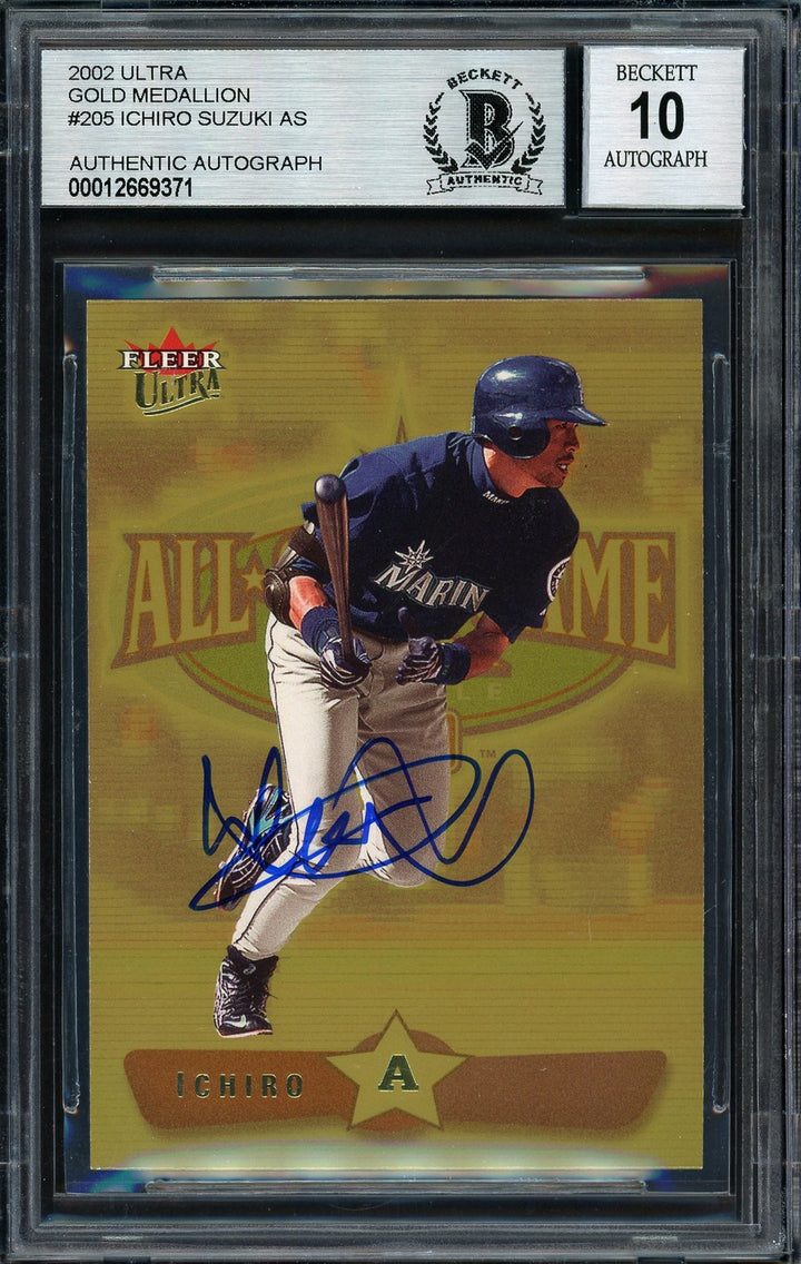 Ichiro Suzuki Signed 2002 Fleer Ultra Gold Medallion Card 205 Auto 10 Beckett