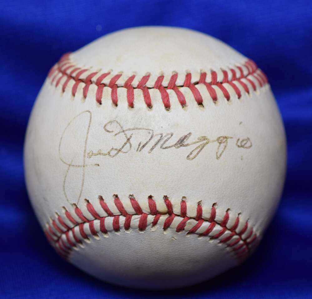 Joe Dimaggio JSA COA Autograph National League Signed Baseball