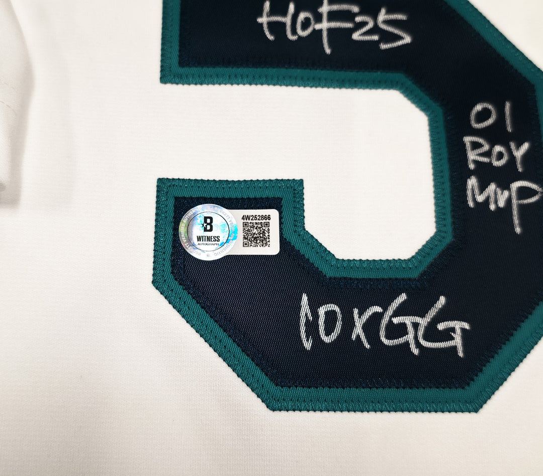 Mariners Ichiro Suzuki Auto White M&N Cooperstown 2001 Rookie Jersey 52 7 Stats