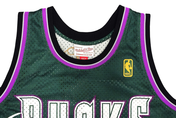 Bucks Ray Allen Auto Green Auth Mitchell Ness 96-97 Swingman Jersey L BAS