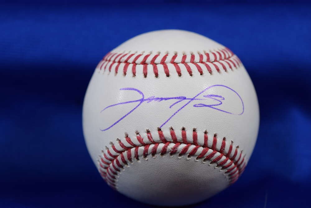Sammy Sosa Beckett BAS Autograph Major League OML Signed Baseball 1
