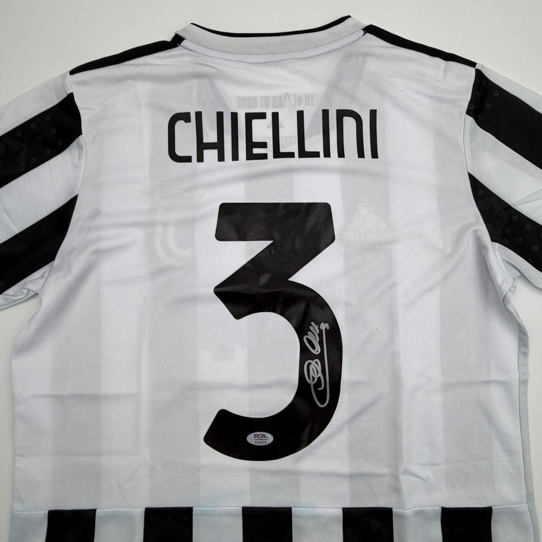 Autographed/Signed Giorgio Chiellini Juventus White Soccer Jersey Beckett COA