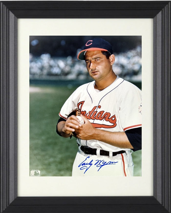 Early Wynn signed Cleveland MLB 8x10 Photo minor dings Framed -COA HOF/CY/9XAS
