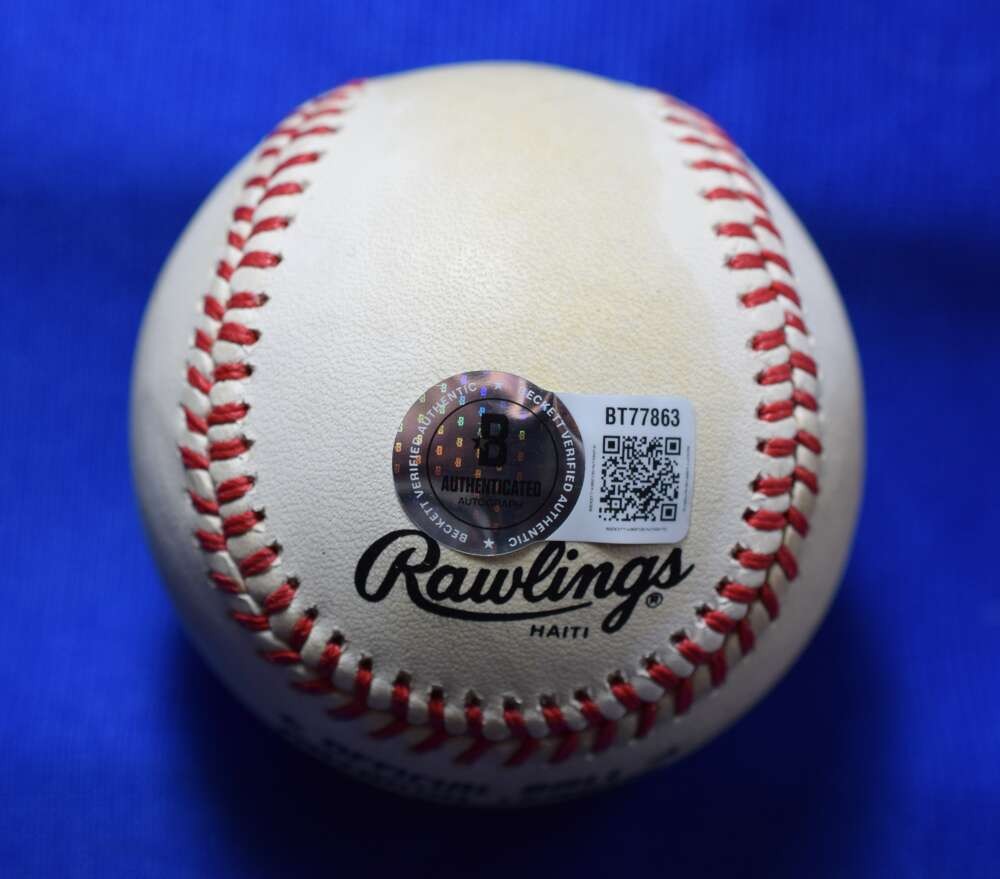 Johnny Bench Beckett BAS Autograph National League ONL Signed Baseball