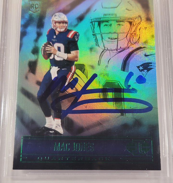 Mac Jones Auto 2021 Panini Illusions Green Emerald RC 64 Patriots Sig 10 Beckett