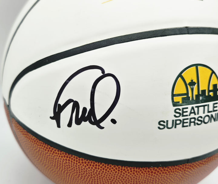 Downtown Fred Brown Auto 1978-79 NBA Champions Logo Basketball Supersonics MCS