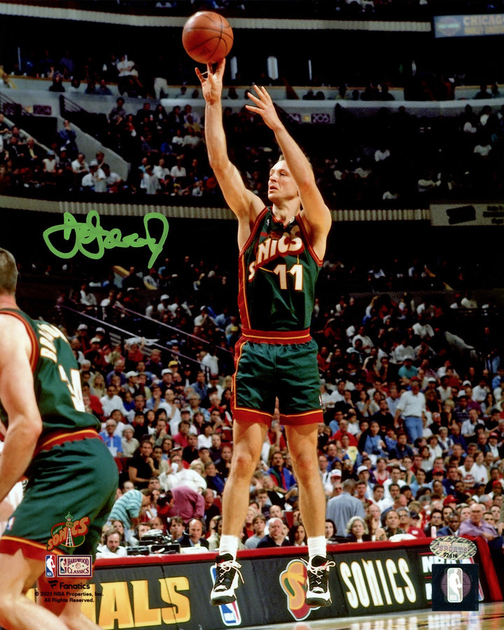 Detlef Schrempf Signed Framed 8x10 Photo Seattle Supersonics MCS Holo