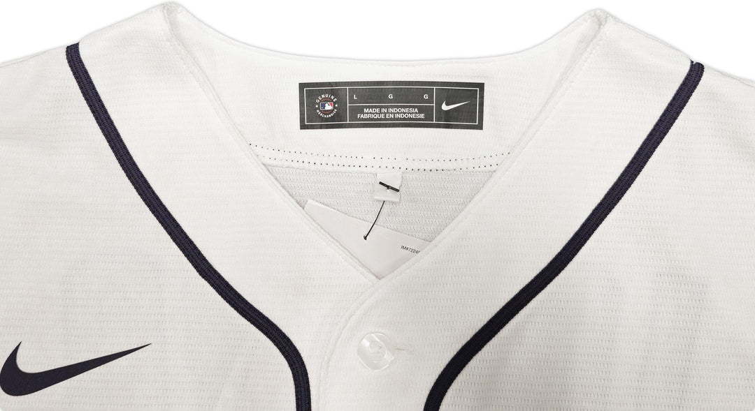 Mariners Ichiro Suzuki Auto White Nike Jersey Size L "HOF 25" IS Holo & Beckett