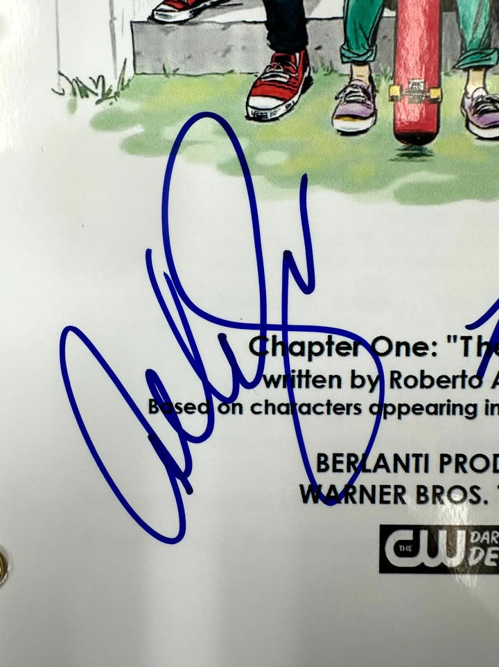 Riverdale cast signed Script Apa/ Lili Reinhart / Sprouse autograph Beckett BAS