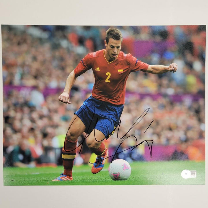 Cesar Azpilicueta signed Spain 11x14 photo autograph (B) Beckett BAS Holo