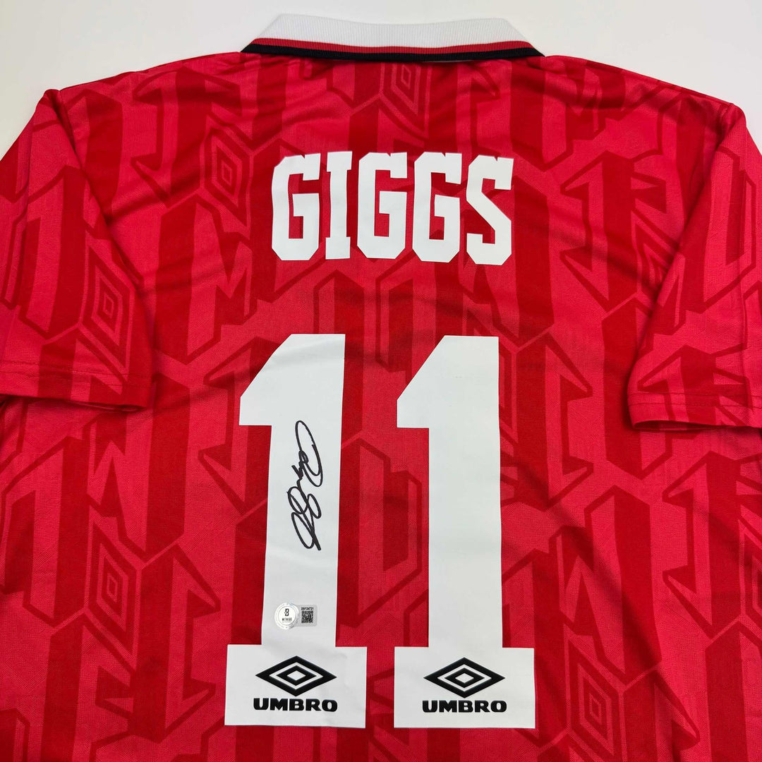 Autographed/Signed Ryan Giggs Manchester United Red Jersey Beckett BAS COA