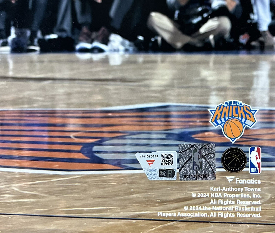 Karl Anthony Towns Signed 16x20 Framed Scream Photo NY Knicks Auto Fanatics COA