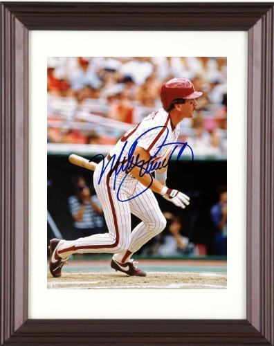 Mike Schmidt signed Philadelphia Phillies MLB 8x10 Photo Framed- Scoreboard COA