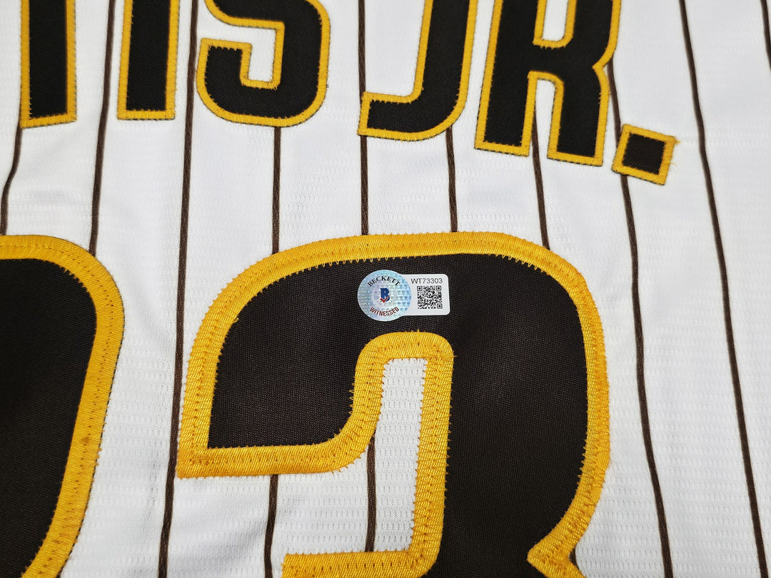 Padres Fernando Tatis Jr. Auto White Pinstripes Nike Jersey Size XL Beckett Wit