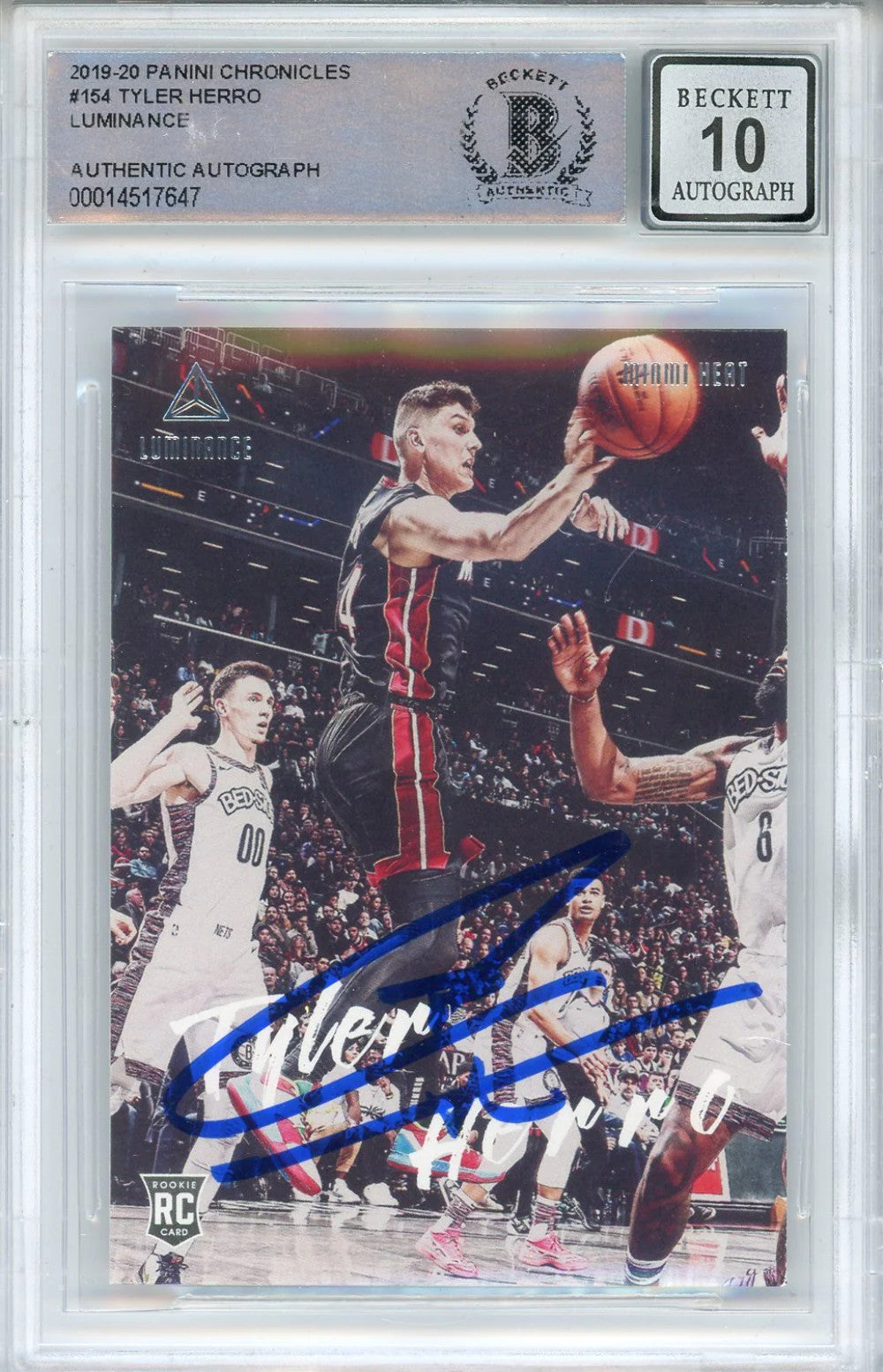 Tyler Herro Autographed 2019-20 Panini Chronicles Luminance Rookie Card #154 (BG