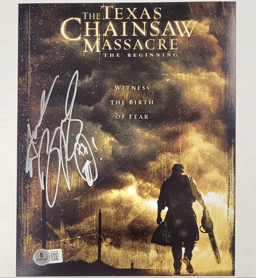Andrew Bryniarski signed Texas Chainsaw Massacre 8x10 Photo #2 ~ Beckett BAS