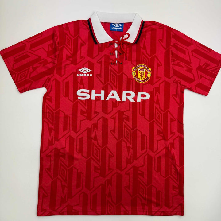 Autographed/Signed Ryan Giggs Manchester United Red Jersey Beckett BAS COA
