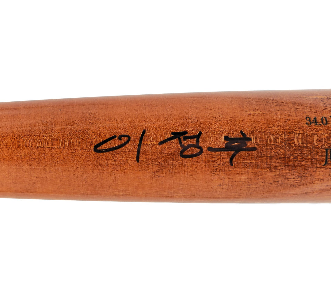 Jung Hoo Lee Auto Orange Old Hickory Player Model Bat Giants Auto Korean BAS