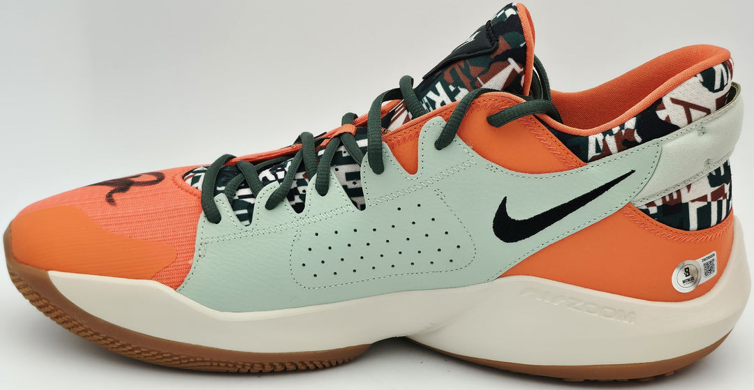 Giannis Auto 2021 (PE) Promo Nike Zoom Freak 2 Game Shoes Bucks Size 17 Beckett