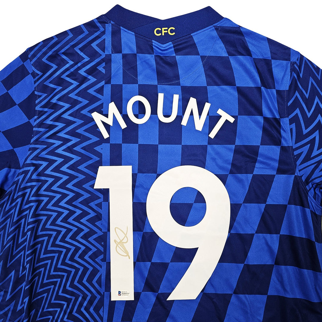 Chelsea F.C. Mason Mount Signed Blue Nike Jersey Size XL in Gold Beckett