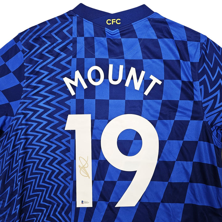 Chelsea F.C. Mason Mount Signed Blue Nike Jersey Size XL in Gold Beckett