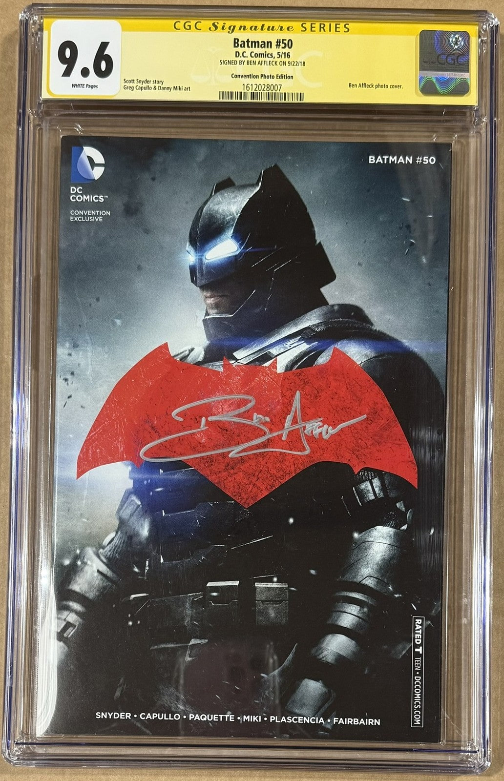 Ben Affleck Autographed Batman NYCC Convention Foil Variant SS #50 CGC 9.6 56600