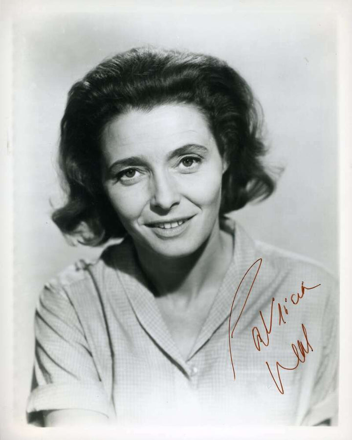 Patricia Neal JSA Coa Signed 8x10 Photo Autograph