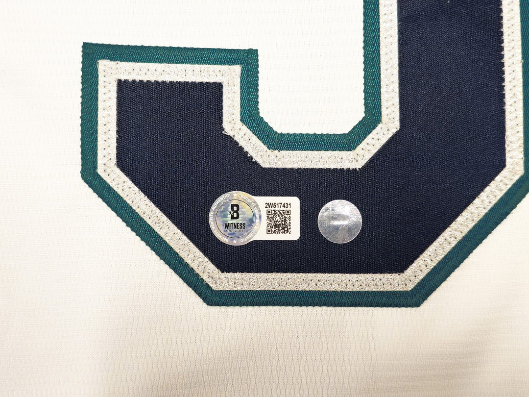 Mariners Ichiro Suzuki Auto White Nike Jersey Size XL "HOF 25" IS Holo & Beckett