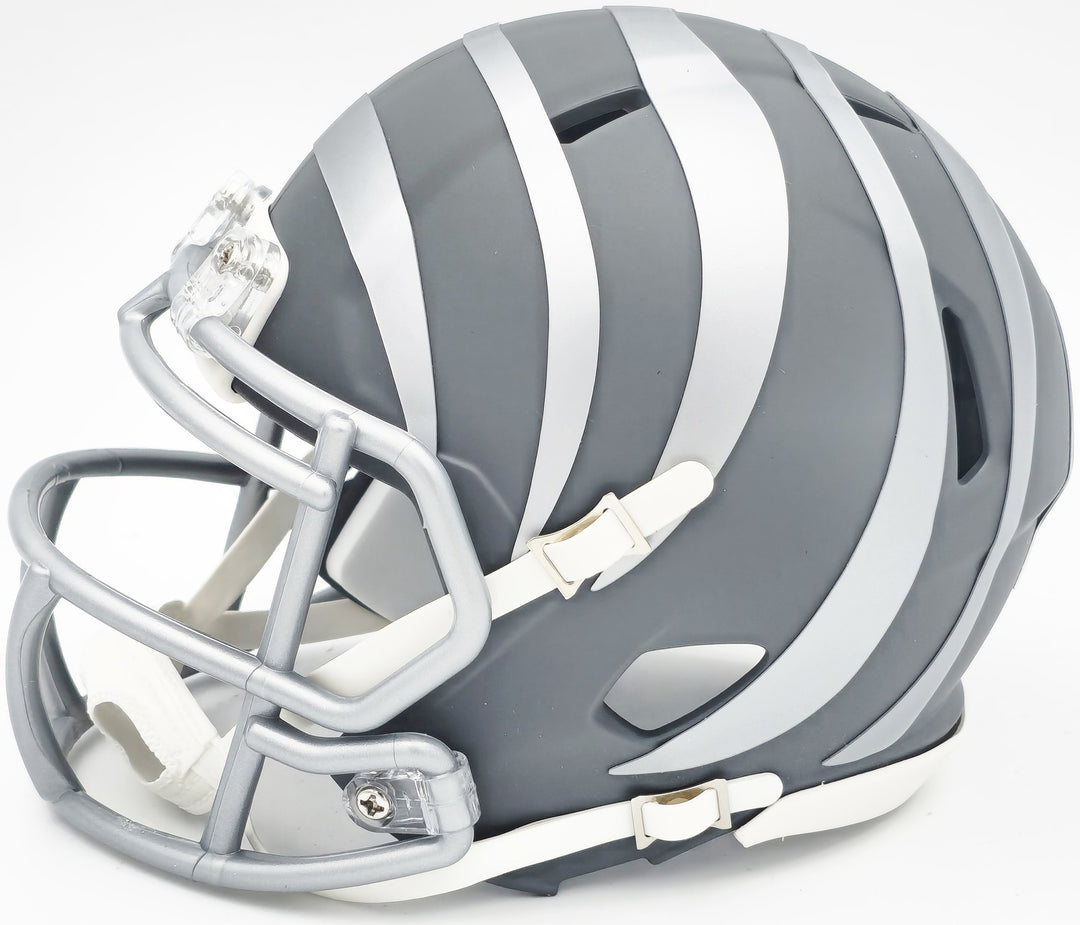 Ja'Marr Chase Signed Bengals Slate Silver Speed Mini Helmet Beckett Wit