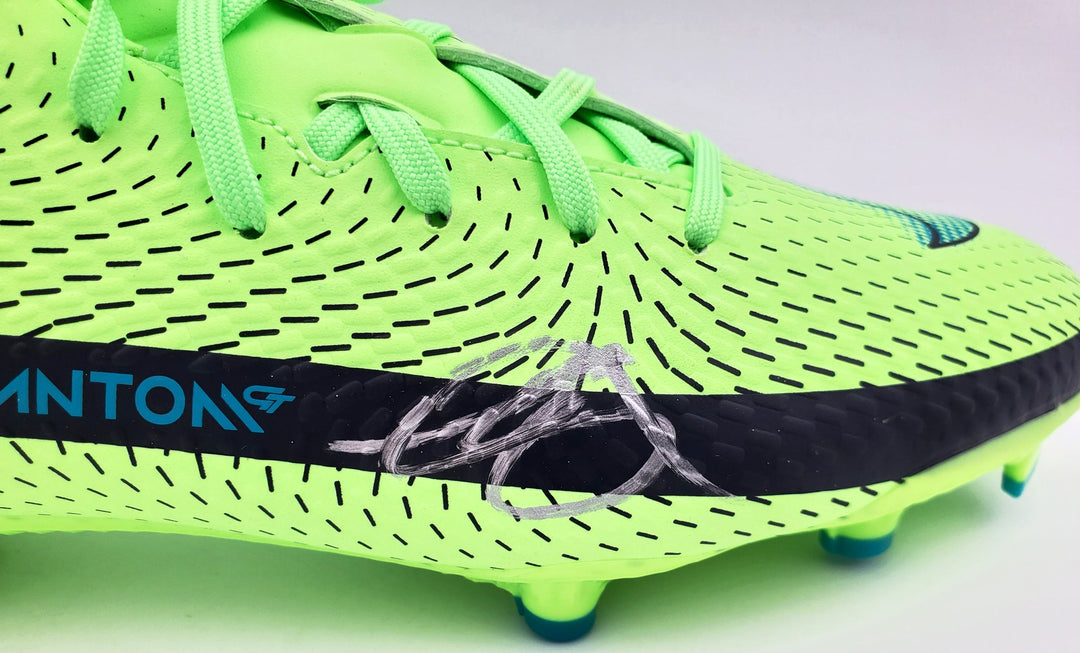 Mason Mount Signed Green Nike Phantom Cleat Shoe Chelsea F.C. Size 10 Beckett