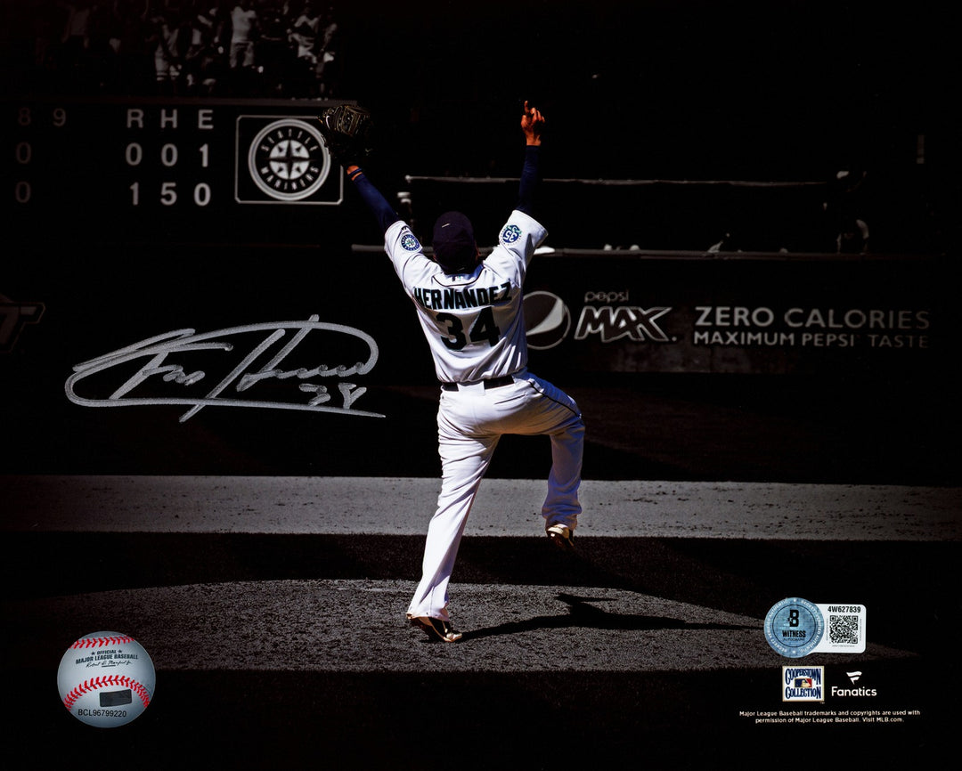 Felix Hernandez Signed 8x10 Photo Seattle Mariners Beckett Witness
