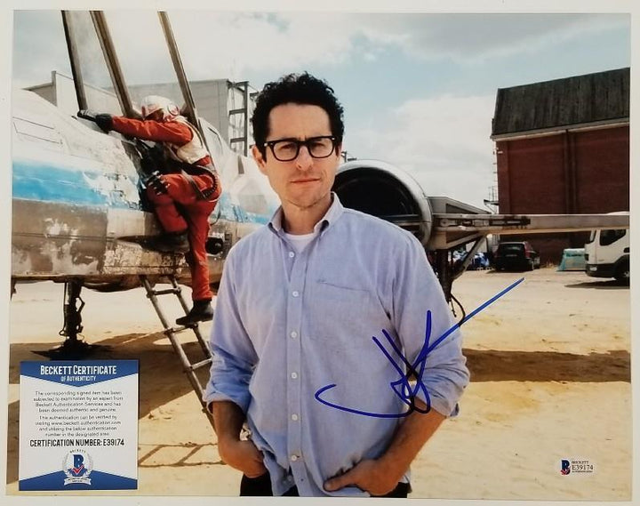 Director JJ ABRAMS Signed STAR WARS THE FORCE AWAKENS 11x14 Photo Beckett BAS