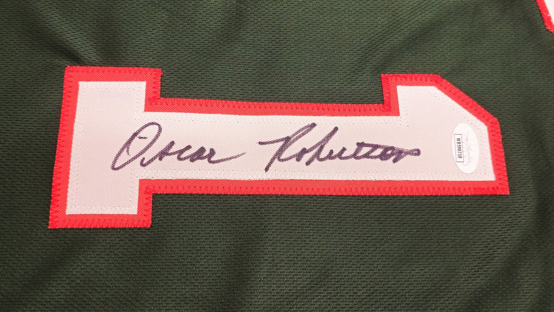 Milwaukee Bucks Oscar Robertson Autographed Signed Green Jersey JSA