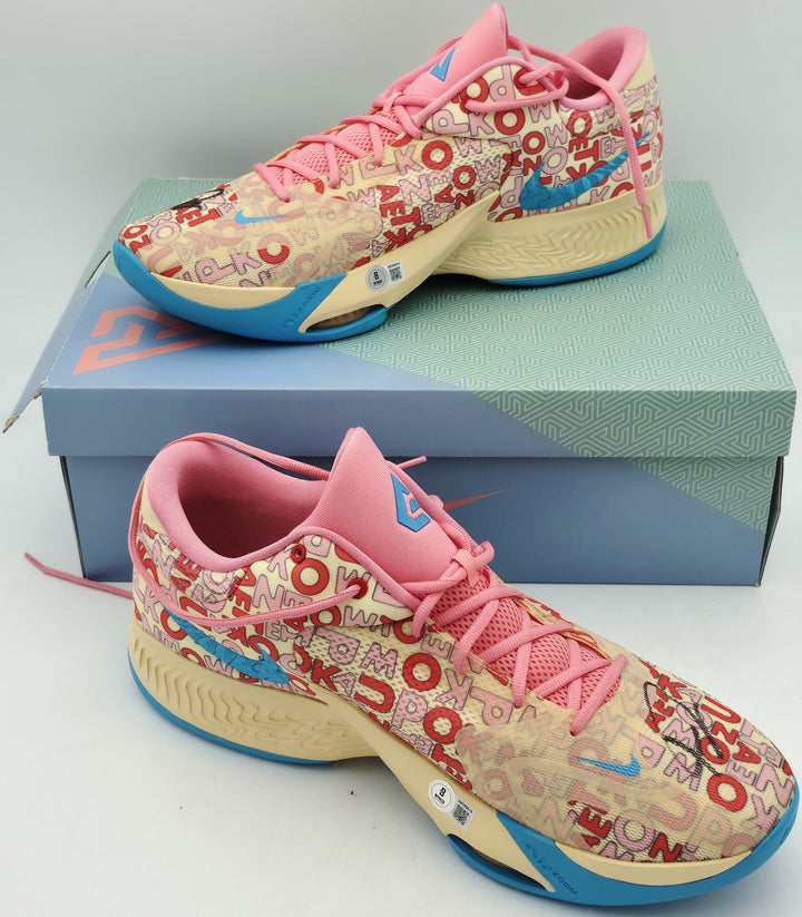 Giannis Antetokounmpo Auto Signed Nike Zoom Freak 4 Shoes Bucks Size 17 Beckett