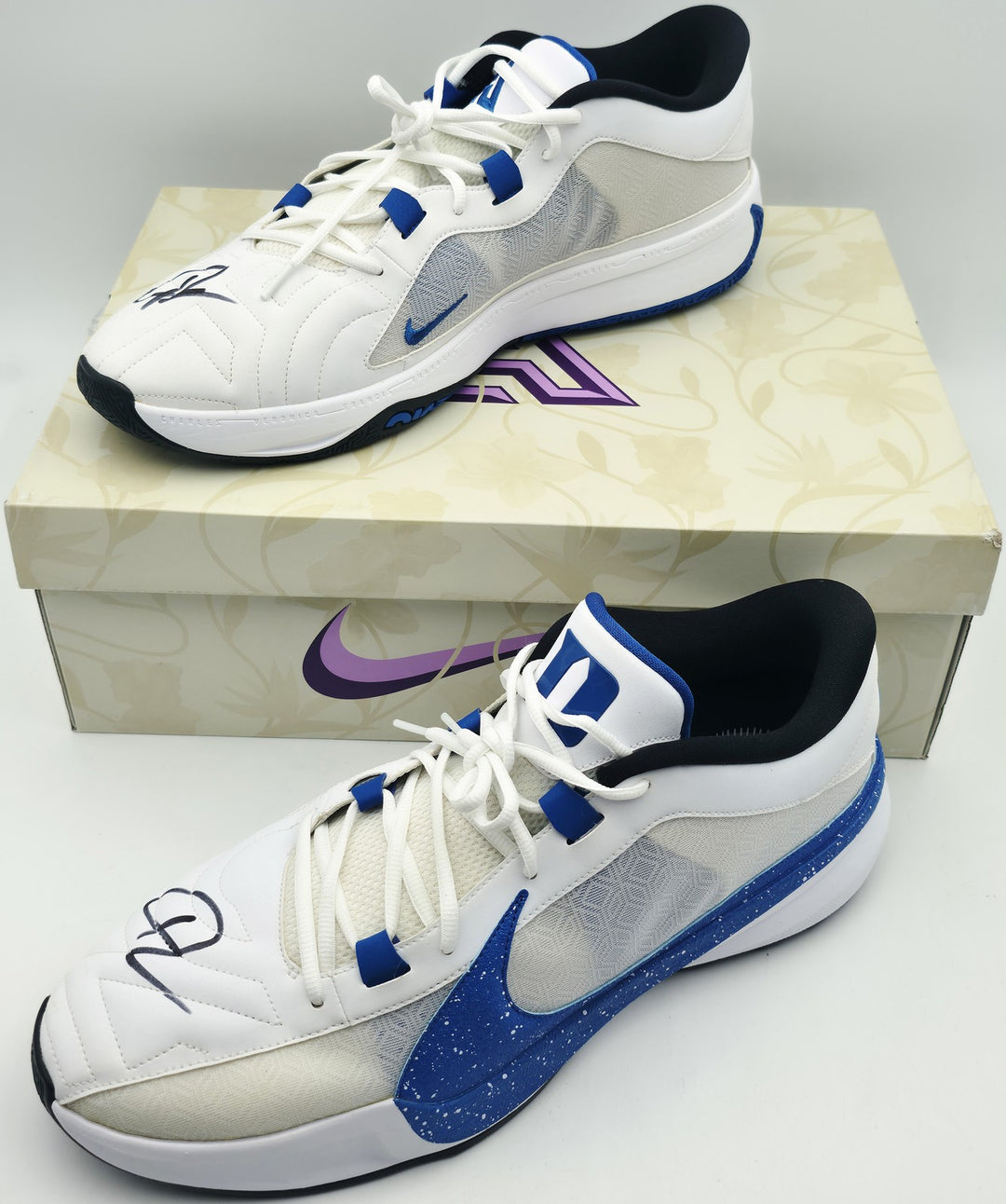 Giannis Auto 2023 (PE) Promo Duke Nike Zoom Freak 5 Game Shoes Size 17 Beckett
