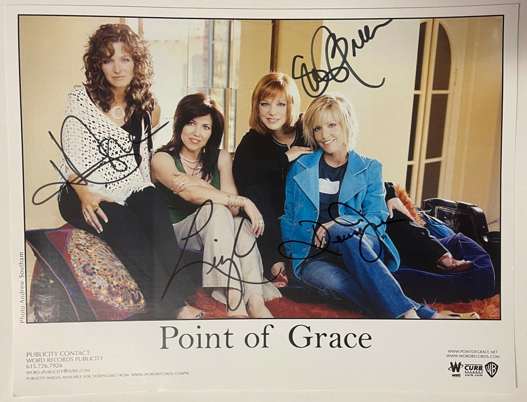 Point Of Grace Contemporary Christian Vocal Group signed 8.5 x11 Photo- 4 sigs