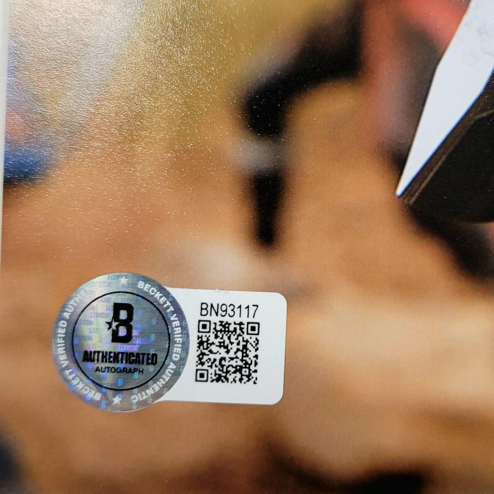 Chris Hemsworth signed Marvel Avengers Thor 11x14 photo autograph ~ Beckett BAS